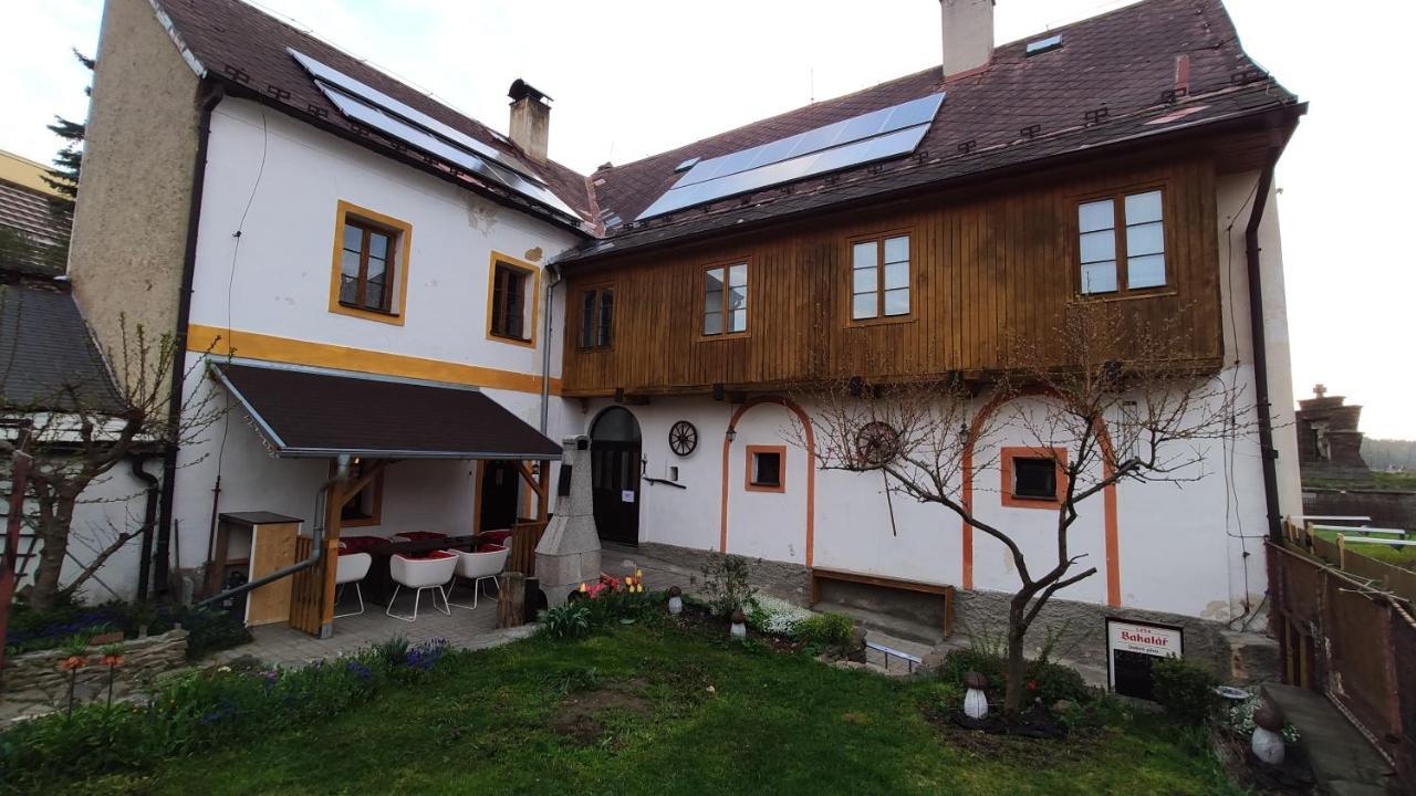H@M Penzion Zlutice Bagian luar foto